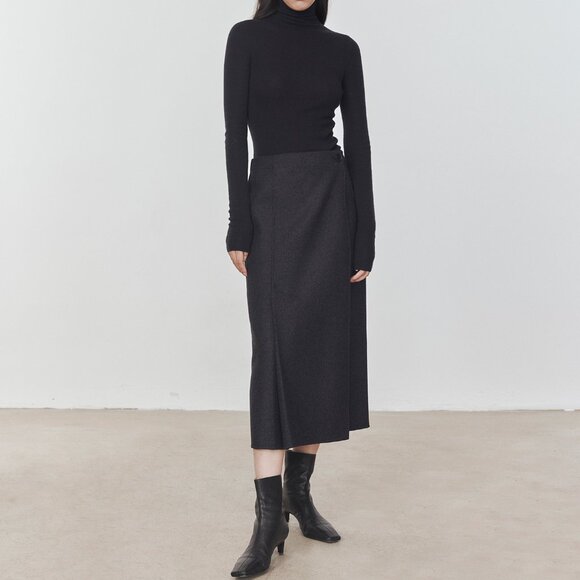 CHICJOC Dresses & Skirts - CHICJOC High-End 100% Wool Midi Wrap Skirt w/ Silk Waistband – Size 38 in grey